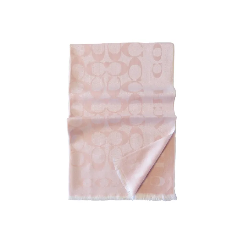 COACH Шелковые шарфы Женские Светло-розовый